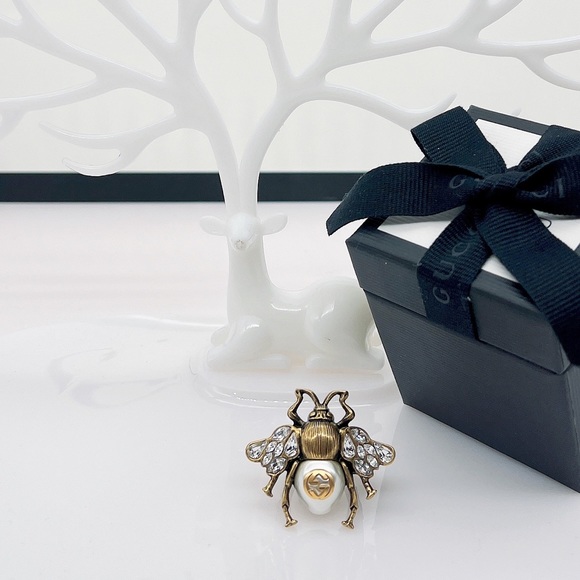 NWW Gucci Bee Ring with Crystals and Pearl XS (US size 5.25), M (US size 7.5) - Picture 7 of 16